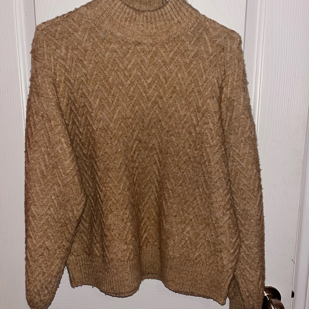 Women's vero mods Tan Sweater